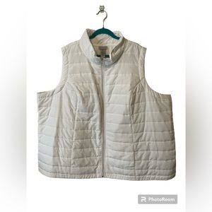 Catherines White Puffer Vest Size 5X 34/36W